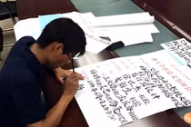 Chàng trai chăn bò trở thành phó Giáo sư, thoả ước mơ bay trên trời 