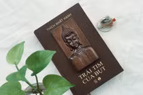 Cuốn sách 'Trái tim của Bụt' mừng ngày Tiếp nối Thiền sư Thích Nhất Hạnh