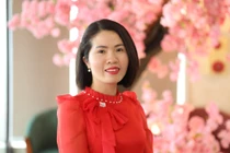 Nữ sinh nghèo "lột xác" thành tiến sĩ giành nhiều học bổng danh giá