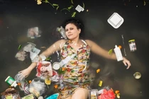 Bộ ảnh tả thực về cuộc sống đến nỗi ai xem cũng giật mình