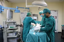 Thực hư người bệnh tố Bệnh viện Chợ Rẫy "mổ sống", không gây mê