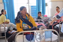 Sau bữa ăn từ thiện hơn 80 trẻ em phải nhập viện nghi ngộ độc