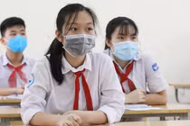 Học sinh một số khối lớp đi học lại từ ngày 8/11 ở Hà Nội