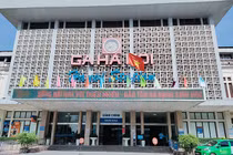  Dịch COVID-19: Bến xe, ga tàu ở Hà Nội vắng như “chùa Bà Đanh”