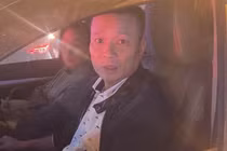 Khởi tố tài xế đánh người gãy răng khi bị nhắc nhở dừng đèn đỏ quá lâu