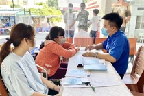 Nới lỏng điều kiện hỗ trợ người lao động bị ảnh hưởng COVID-19 ở Hà Nội