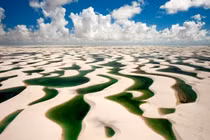 Khám phá vẻ đẹp mê hoặc của những sa mạc huyền bí trên thế giới