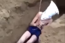 Vụ nam thanh niên bị "chôn sống": Mẹ nạn nhân nói gì?