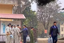 Cựu bác sĩ Hoàng Công Lương mãn hạn tù, đoàn tụ với gia đình