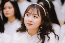 Nữ sinh Nghệ An thủ khoa khối C, thủ khoa khối D đến từ Kon Tum