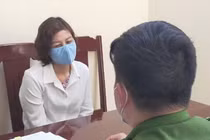 Chồng vừa đi tù, vợ ở nhà tiếp tục đi buôn bán ma túy