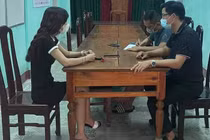 Khởi tố cô gái tung 54 clip sex lên mạng