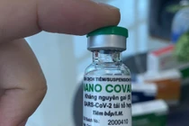 Đang xem xét cấp phép cho 2 loại vắc xin COVID-19 trong nước và nhập khẩu