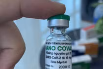 Đang xem xét cấp phép cho 2 loại vắc xin COVID-19 trong nước và nhập khẩu