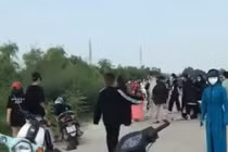 Hô hào, cổ vũ nữ sinh đánh nhau có thể bị xử lý hình sự