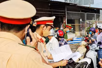 Nhiều tỉnh, thành phố ở miền Tây kéo dài Chỉ thị 16 thêm 7-14 ngày