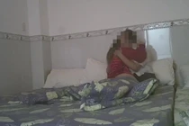 Cán bộ trợ lý nghi ở cùng phòng vợ người khác, “sướng 1 tý”, hận cả đời 