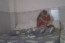 Cán bộ trợ lý nghi ở cùng phòng vợ người khác, “sướng 1 tý”, hận cả đời 