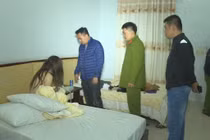 Triệt phá đường dây mua bán dâm phục vụ tận nhà 