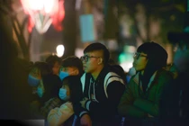 Pháo hoa rực sáng bầu trời Hà Nội, chào đón năm mới 2021