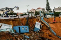 Sạt lở tại công trình showroom ôtô ở Đà Lạt