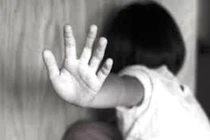 Cụ ông 71 tuổi nhiều lần giở trò đồi bại với 2 bé gái 8 tuổi