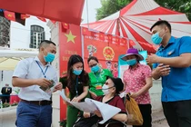 Cử tri Hà Nội nô nức bỏ phiếu bầu ĐBQH khóa XV và HĐND các cấp