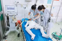 Nghi án bố đẻ dùng xăng thiêu 3 con nhỏ rồi tự tử ở Tuyên Quang 