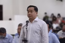 Ai đã tặng đồng hồ Patek Philippe, điện thoại Vertu cho ông Nguyễn Duy Linh?