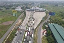 Chốt kiểm dịch cao tốc Pháp Vân - Cầu Giẽ ùn tắc hàng km