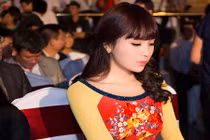 Hoa hậu Kỳ Duyên xinh đẹp xuất hiện với tóc mới