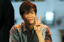 Lee Min Ho hát trước 15000 fan hâm mộ Philippines