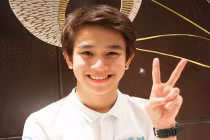 Sao "đồng tính" Thái Lan đến thăm Việt Nam