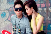 Hoàng Thùy Linh quyến rũ chết người bên dàn trai trẻ