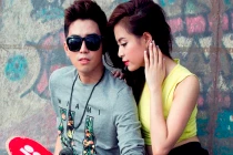 Hoàng Thùy Linh quyến rũ chết người bên dàn trai trẻ