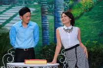 Hoài Linh thờ ơ trước vẻ quyến rũ của Ngọc Lan