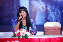 Ca sĩ Ngọc Ánh sẽ mặc kín mít để hát rock