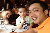 Khoảnh khắc hạnh phúc của gia đình Hà Hồ - Cường Đô la