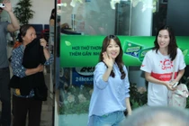 Mỹ nhân “Người Sói” hạnh phúc trong vòng vây fan Việt