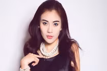 Á khôi Tăng Huỳnh Như cá tính với đen và trắng