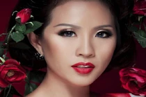 Hoa hậu Thu Hoài đại diện Việt Nam thi Mrs Universe 2014
