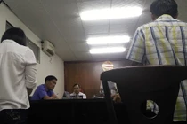 Vô ý ôm...chết con 3 tuổi, mẹ lĩnh án 2 năm tù