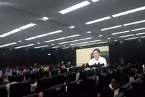 Vì sao ông Nguyễn Xuân Anh vắng mặt phiên họp HĐND TP?