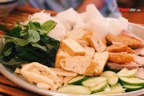 Tại sao quán bún đậu đường Pasteur lúc nào cũng cháy hàng?