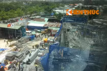 Sập giàn giáo kinh hoàng ở TP HCM, nhiều người bị vùi lấp*