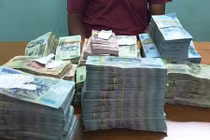 Nhân viên mai phục, đục tủ sắt trộm tiền tỷ…ăn Tết