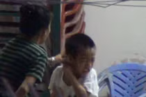 Công an vào cuộc vụ hành hạ trẻ nhiễm HIV