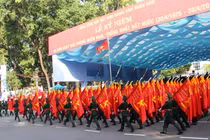 Mãn nhãn lễ tổng duyệt diễu binh, diễu hành kỷ niệm 30/4