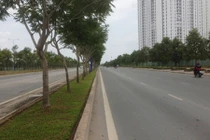 Liên tiếp chết vì đâm dải phân cách đại lộ Đông Tây 