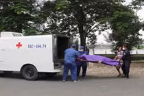 Gái trẻ đeo vàng chết bí ẩn trên sông Sài Gòn